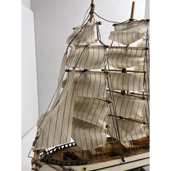 VTG Sailing Ship 3 Mass Model Constitution 17 in Collectible Decor Cloth Cannons - Picture 9 of 12